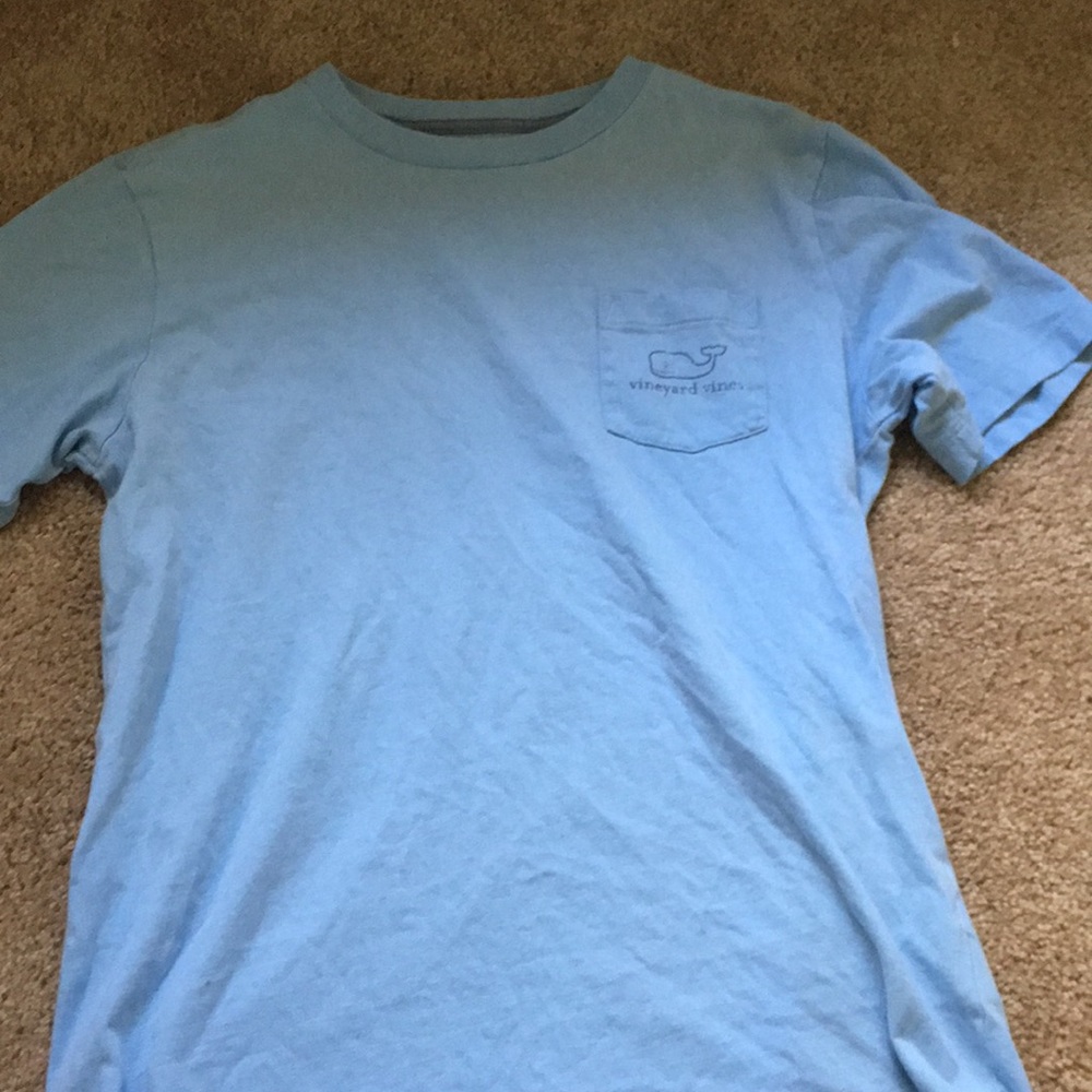 blue vineyard vines shirt